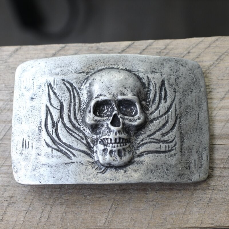 Belt Buckle Skull, Skull on Fire, Dark Silver