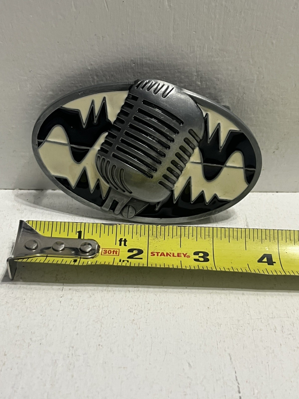 – Belt Buckle Microphone Band Music Singer Guitar Rock And Roll