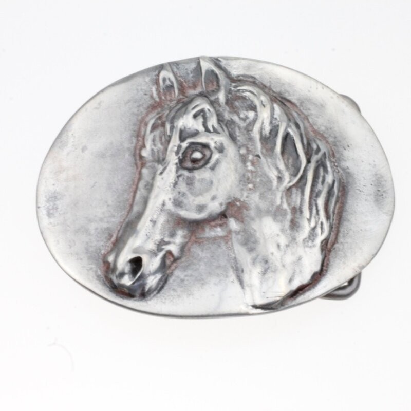 Horse Head Belt Buckle With Detailed Design In Antique Silver Finish