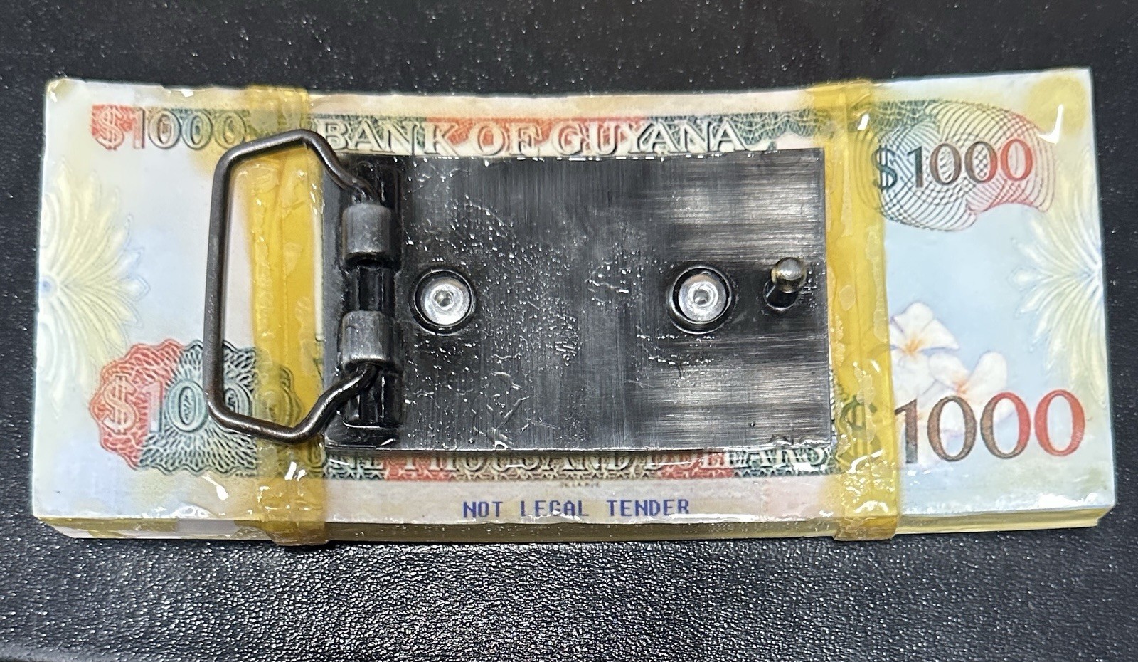 Stack Of $1000 One Thousand Guyana Dollar Bills novelty Belt Buckle