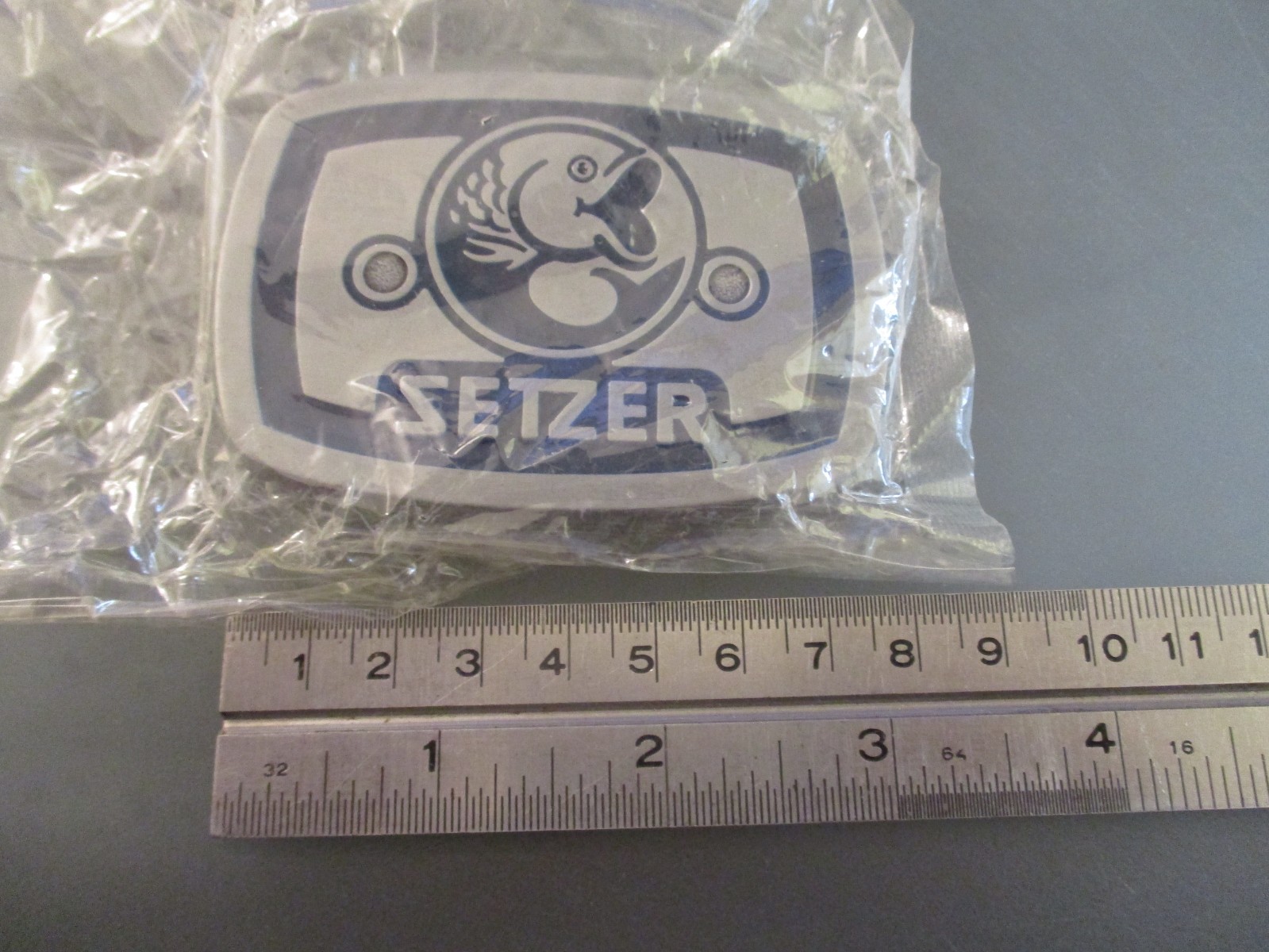 NEW Pewter Belt Buckle Fish SETZER – Advertising fishing equipment