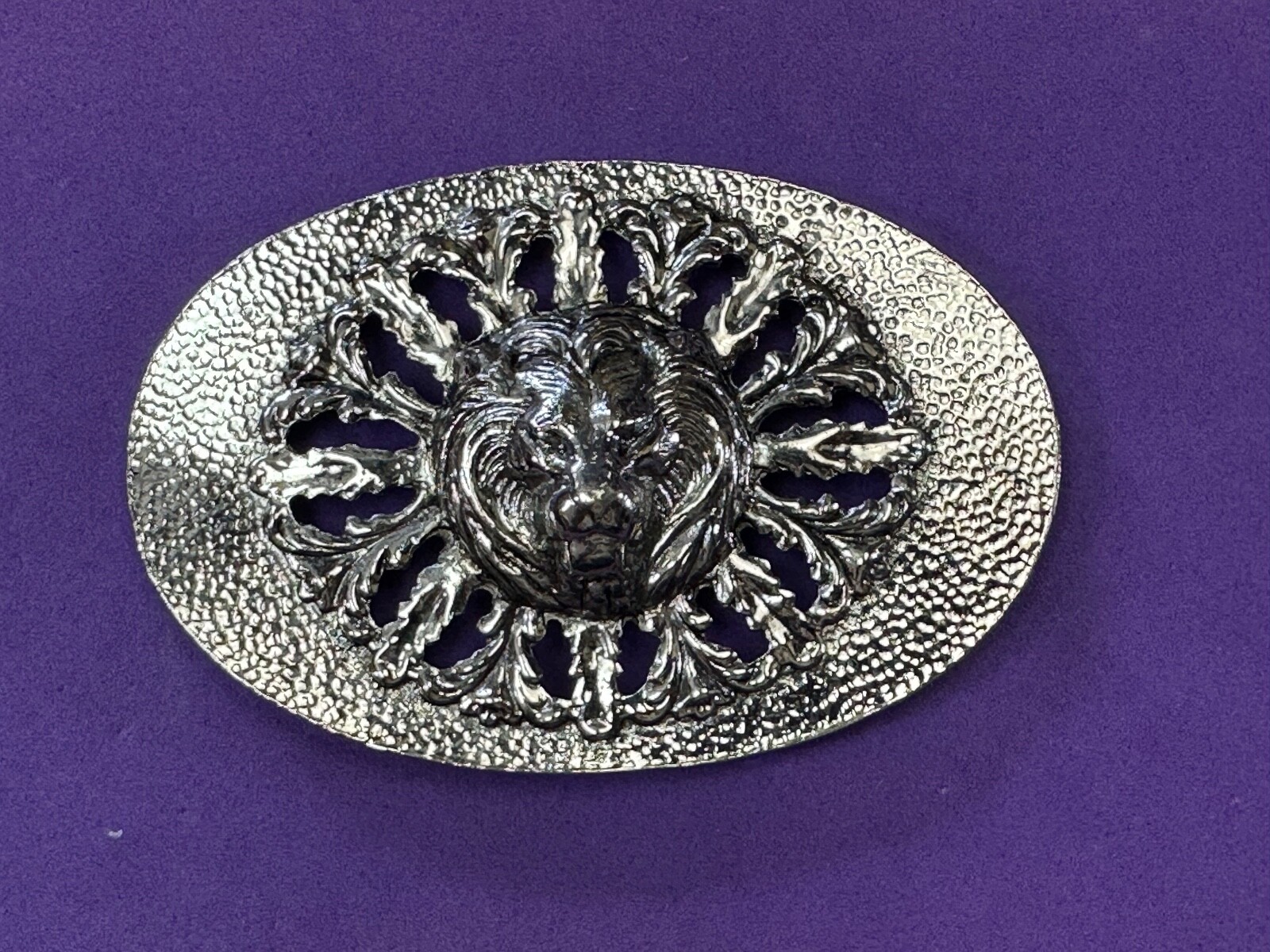 Lions Head Bust Raised Silver Tone See Through Vintage Oval Belt Buckle