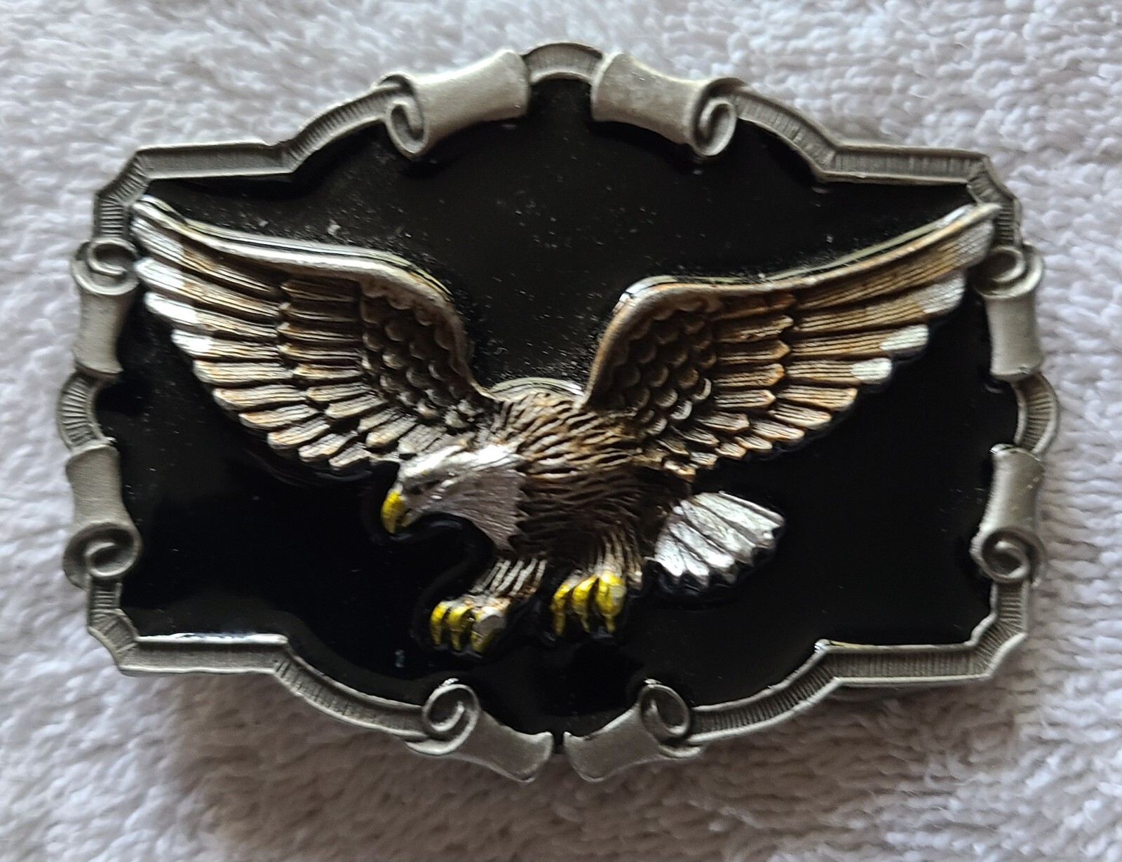 VTG 1983 The Great American Buckle Co ENAMEL EAGLE QD1243 Belt Buckle 3 3/4&Prime; USA