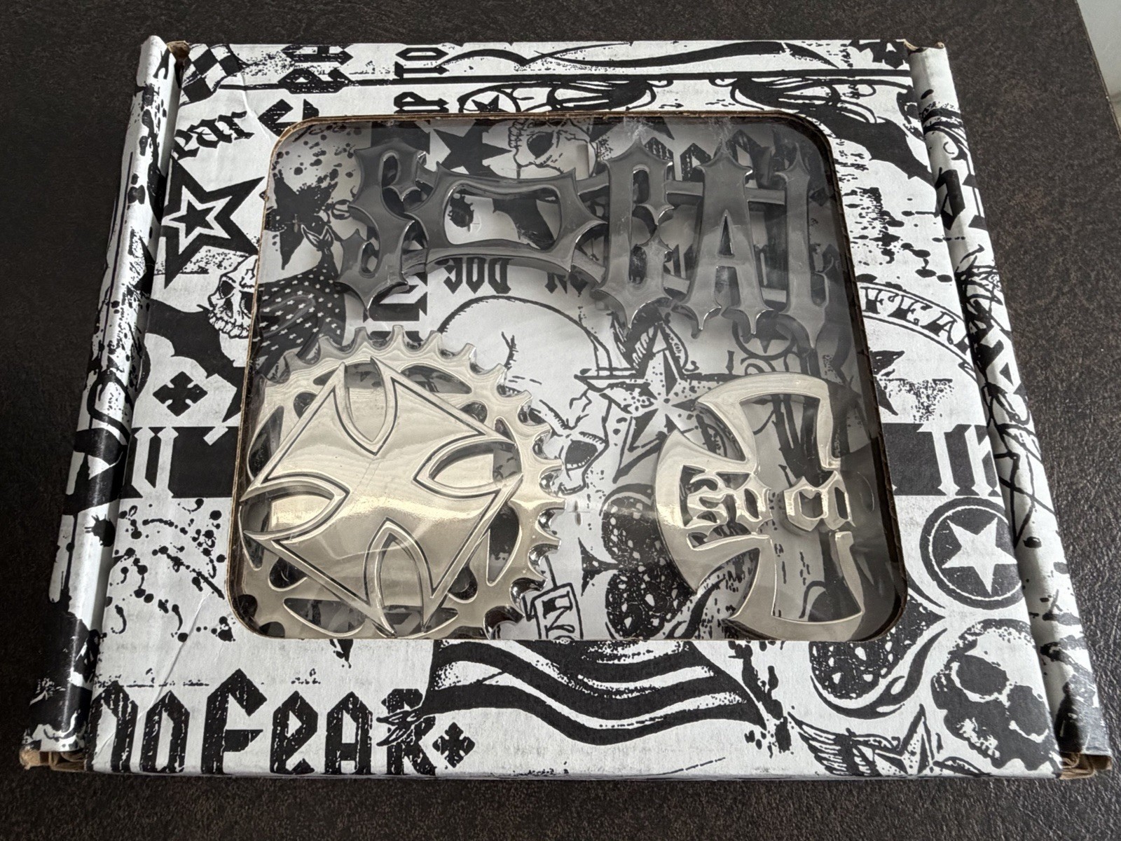 NO FEAR SO CAL BELT BUCKLE GIFTBOX 3PK BOTTLE OPENER SPROCKET IRON CROSS VTG Y2K