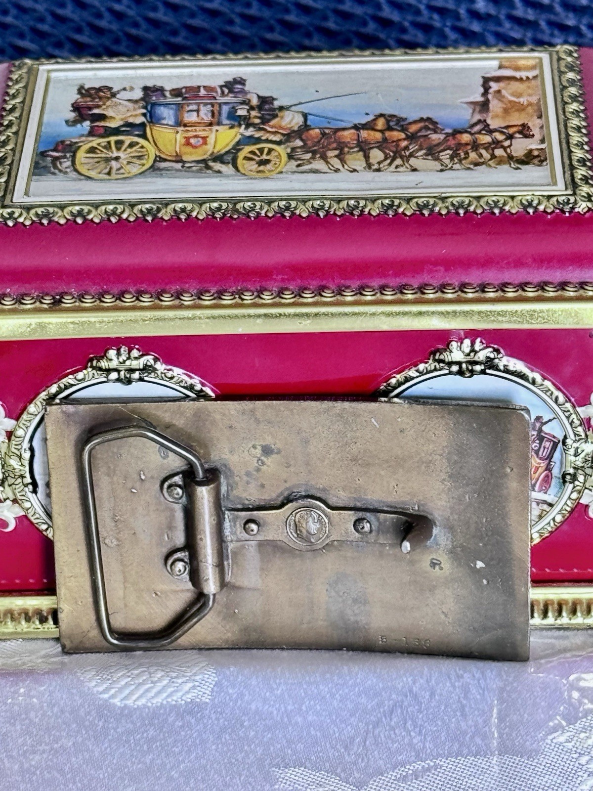Vintage Colt Firearms Brass Tone Belt Buckle Police Banks Express 6.0 Oz.
