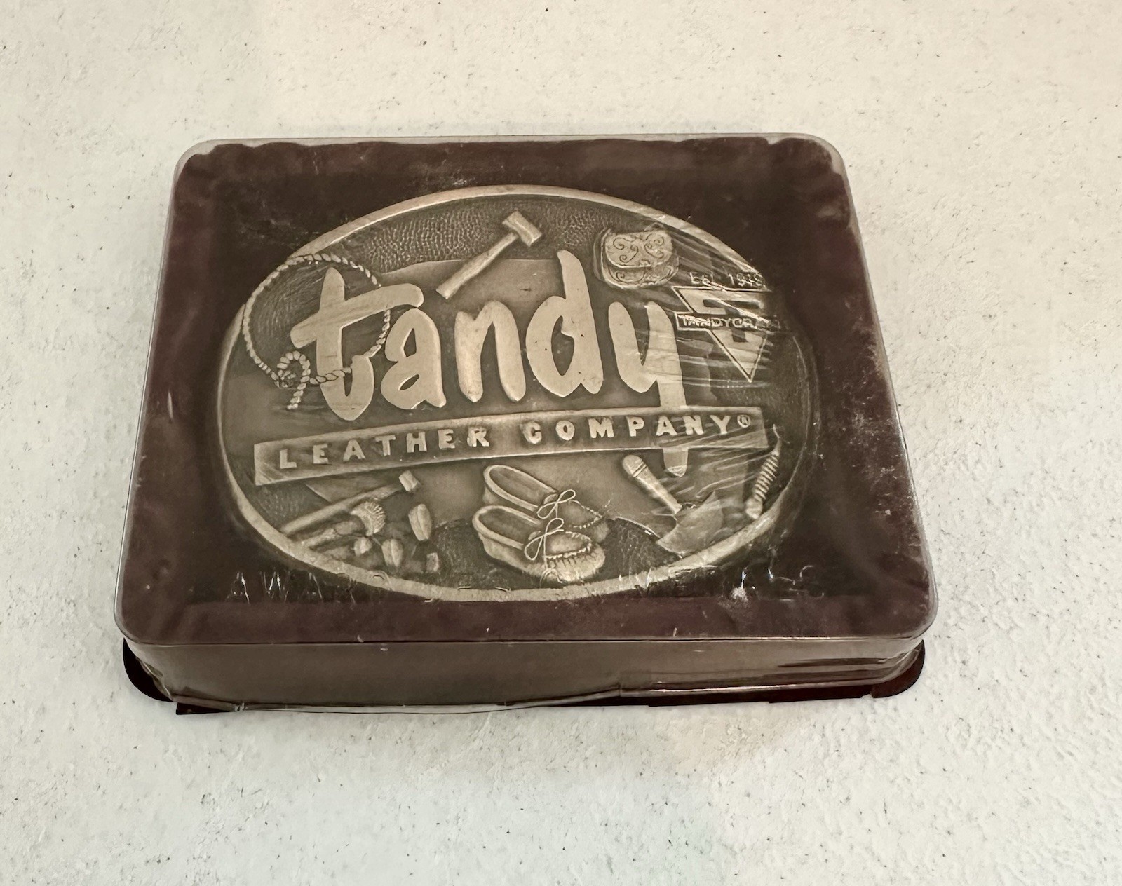 Tandy Leather Company Men’s Western Oval Silver Metal Logo Belt Buckle 2479