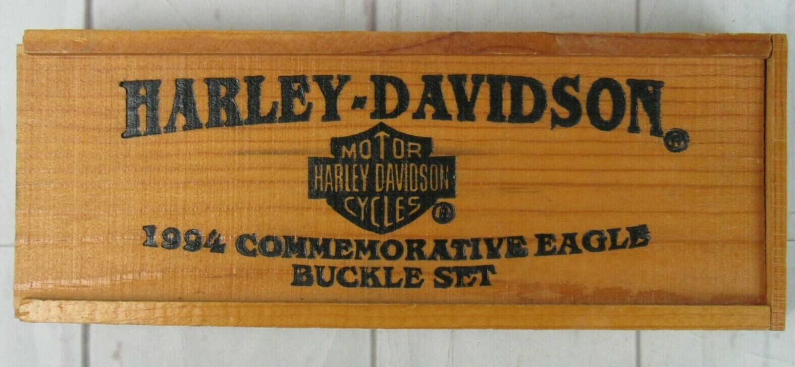 Harley-Davidson Motorcycles 1994 Commemorative Eagle Buckle Set Wood Box New