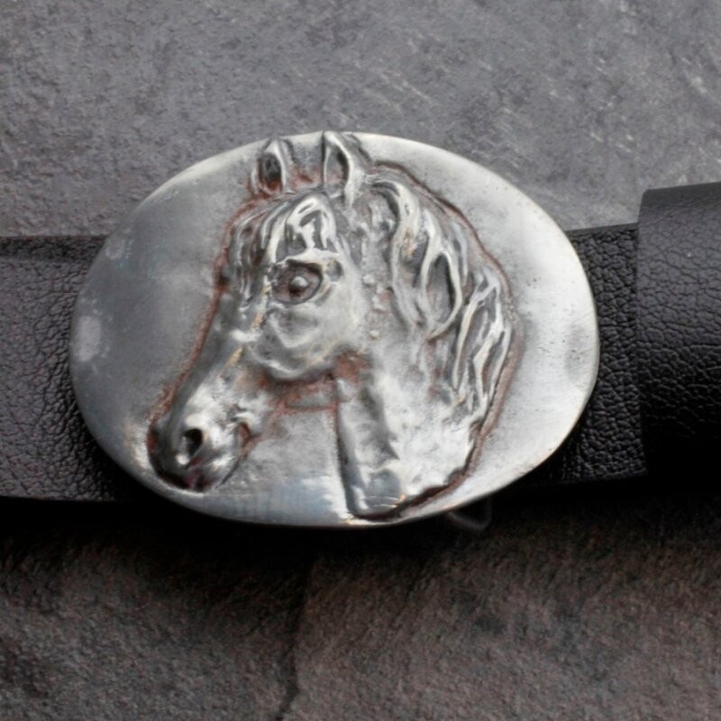 Horse Head Belt Buckle With Detailed Design In Antique Silver Finish