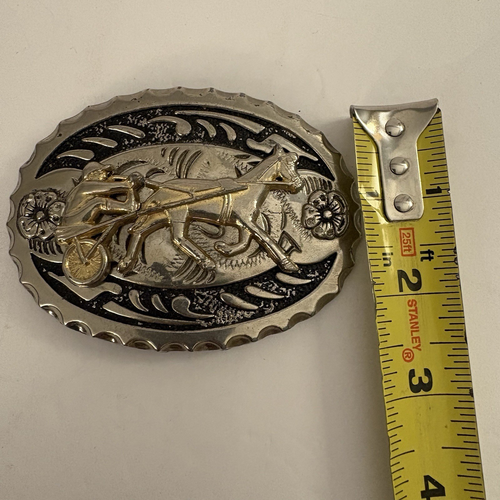 Race Horse Buckle,silver Plated Flower & Gold plated Moving Horse Rider