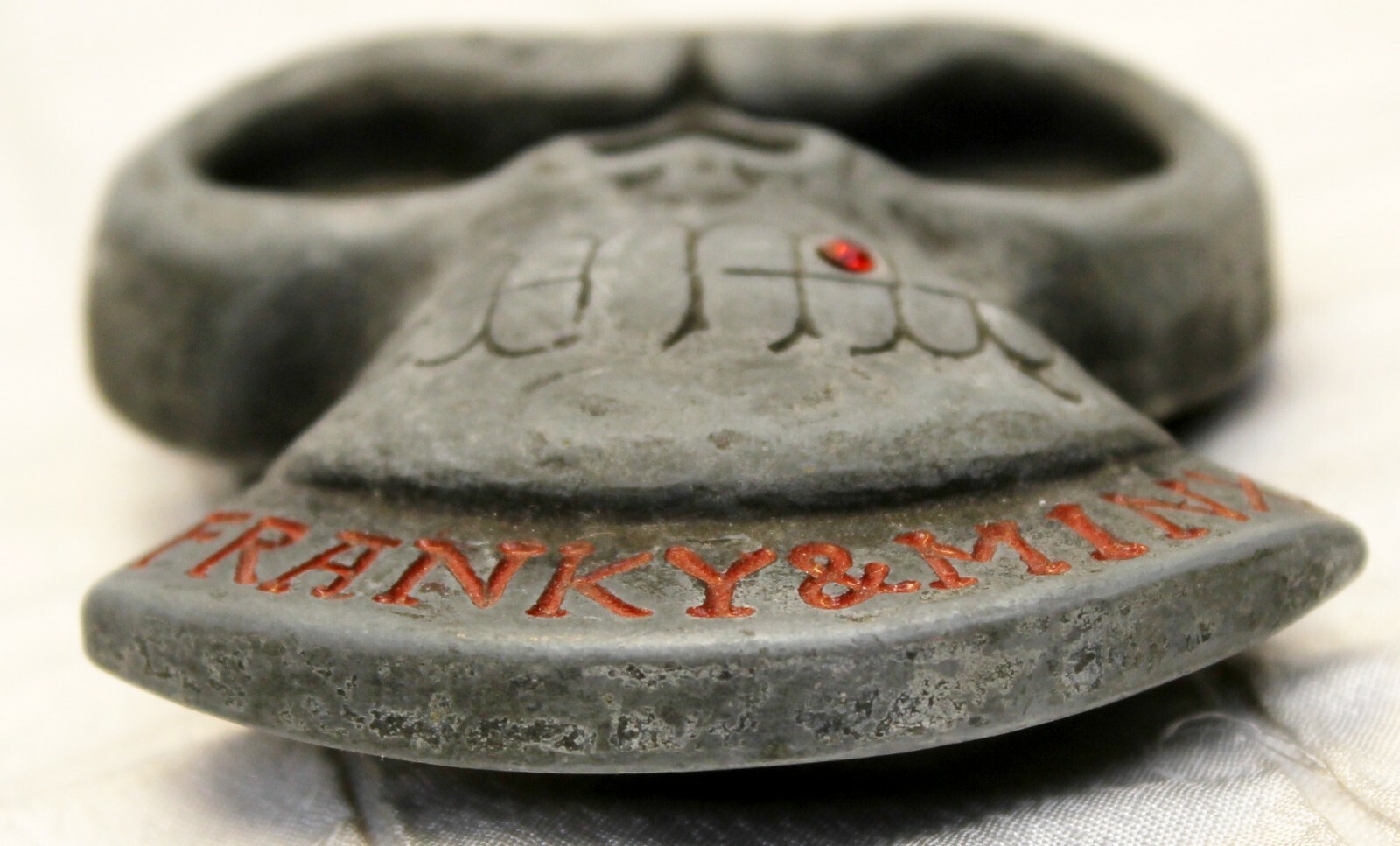 Franky and Minx Gray Skull Belt Buckle Red Stars Rhinestone Tooth Skeleton Head