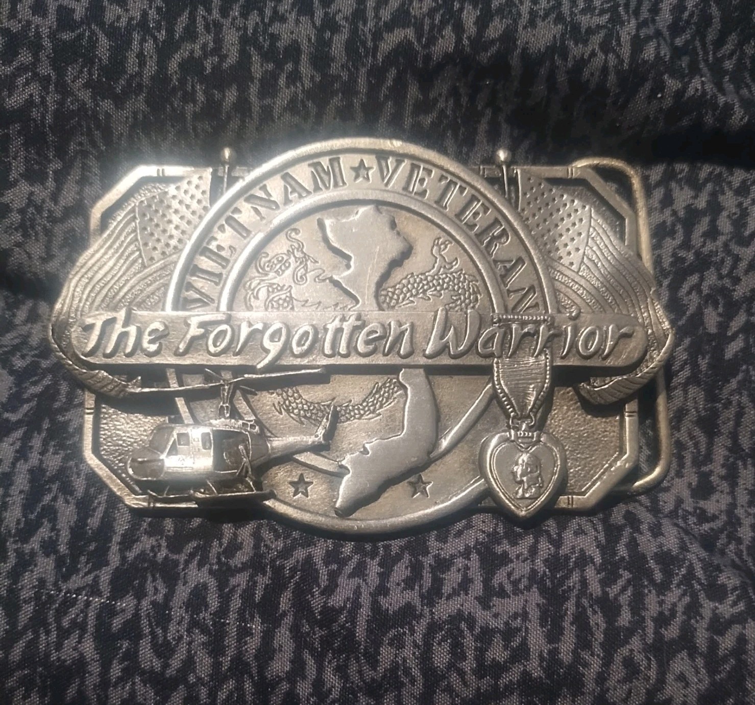 VTG Siskiyou Vietnam Veteran The Forgotten Warrior Huey Helicopter War Pewter