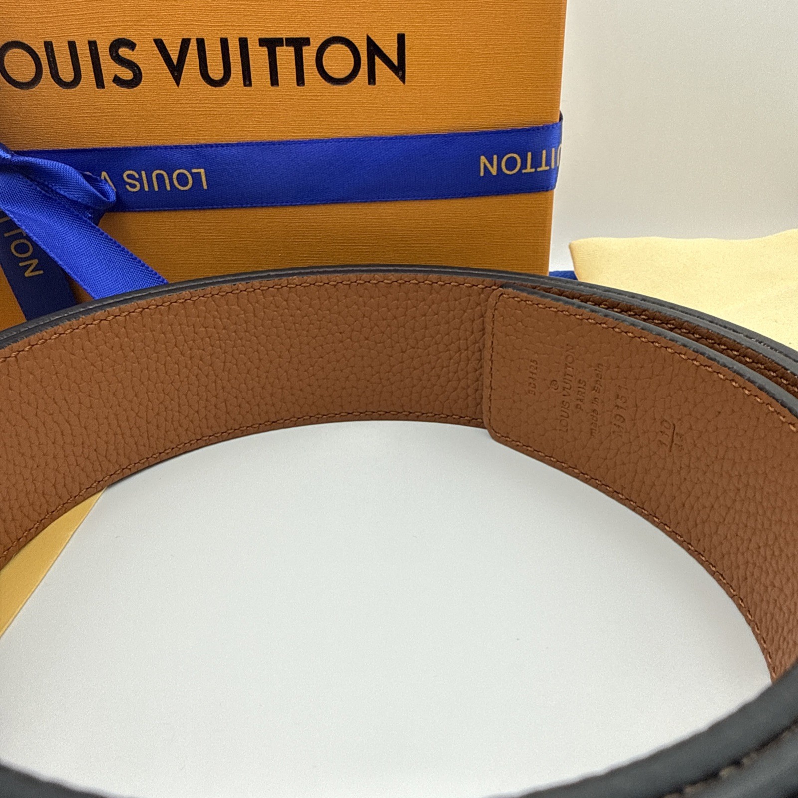 Louis Vuitton Belt M9151 Black Leather 434506