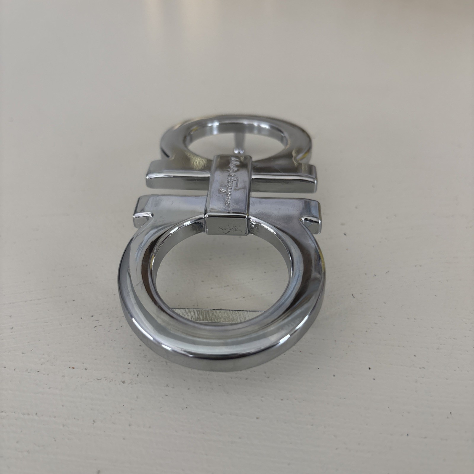 Salvatore Ferragamo Silver Tone Belt Buckle For 2 Inch Belts – Good