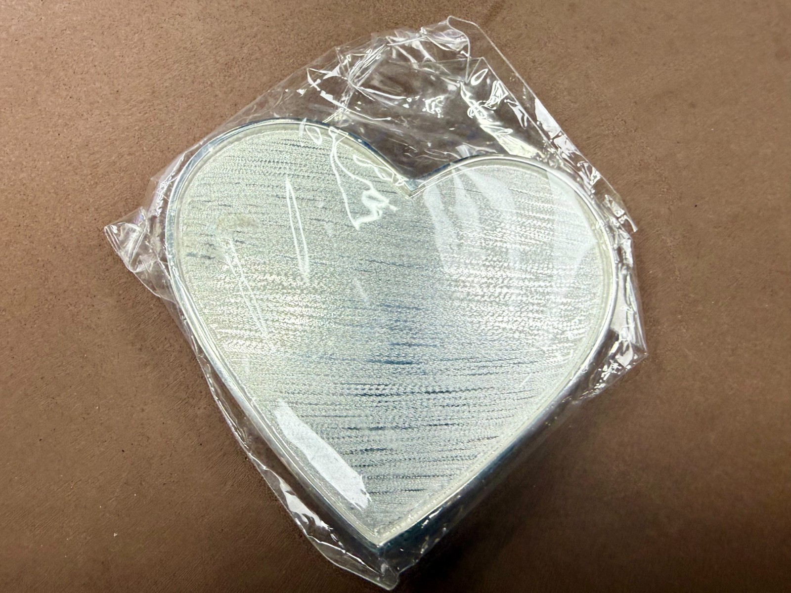 Beautiful Heart Shaped Textured Silver Color Ladies Soaked Project Belt Buckle