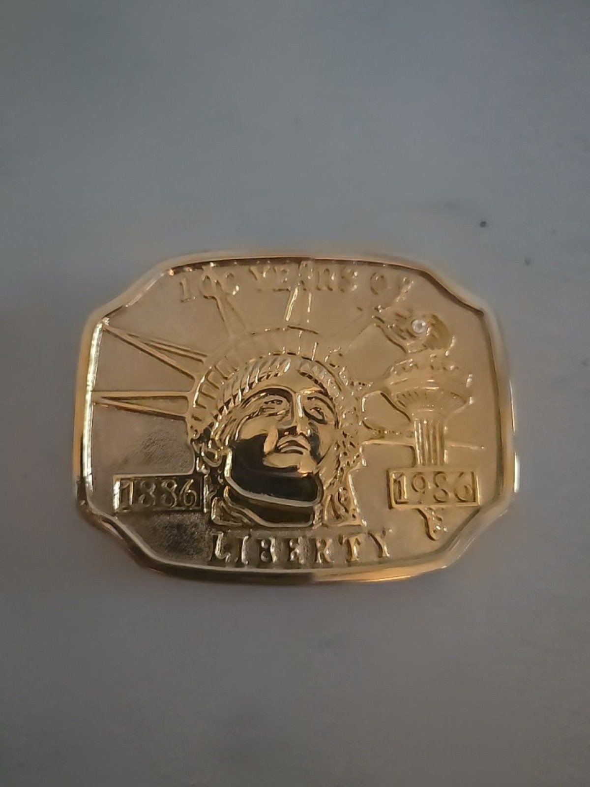 Centennial 1886-1986 Statue of Liberty Commemorate Golden Belt Buckle (O-17)