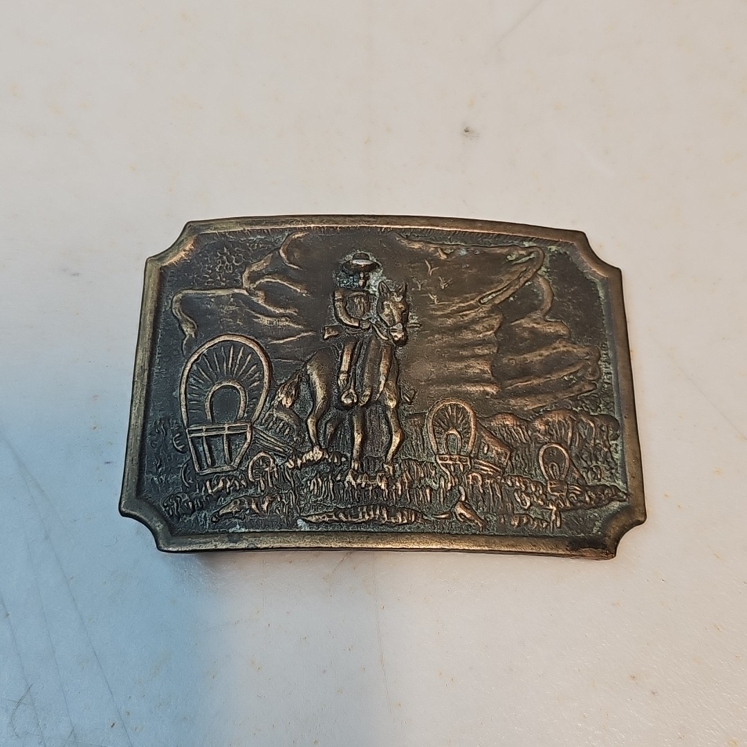 Vintage Western Belt Buckle Pioneers Wagon Train Trail Cowboy Horse