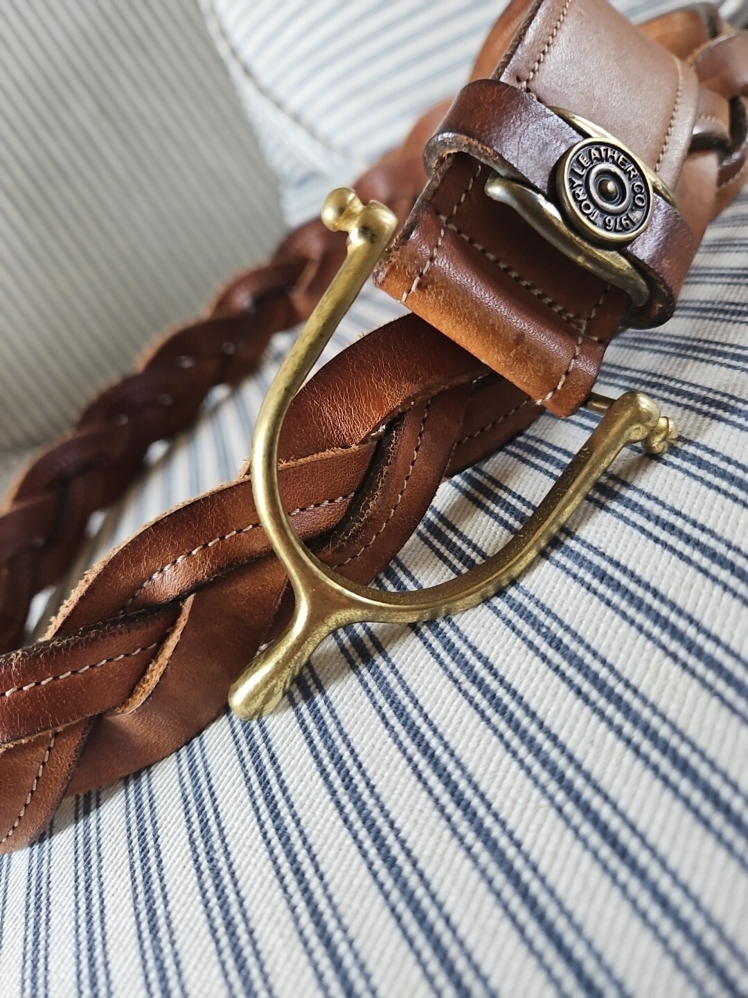 Tory Brown Bridle Leather / Spur Equestrian Brass Buckle Sz 38 – Braided Leather