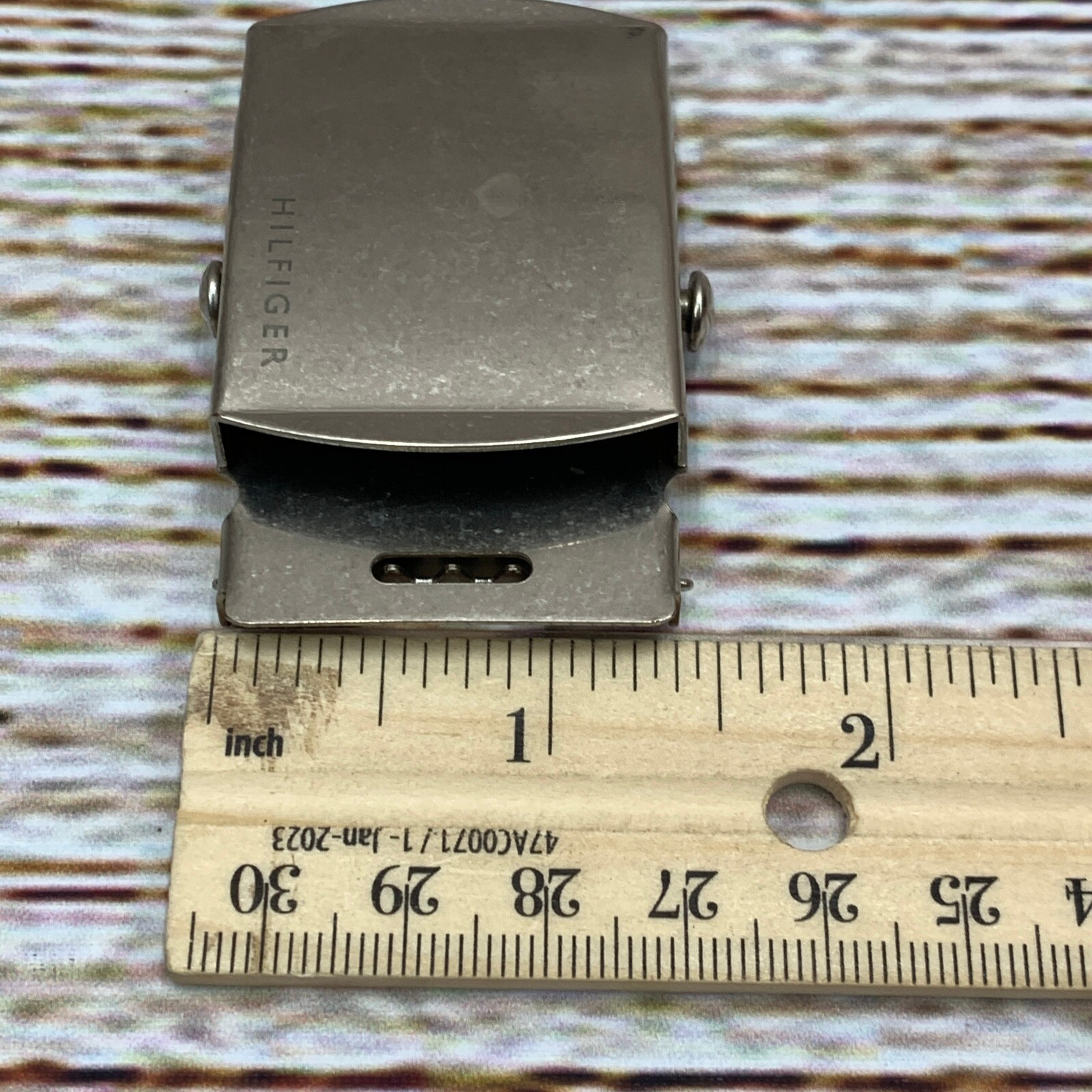 Tommy Hilfiger Belt Buckle Silver-Tone Metal Rectangular Slide Closure