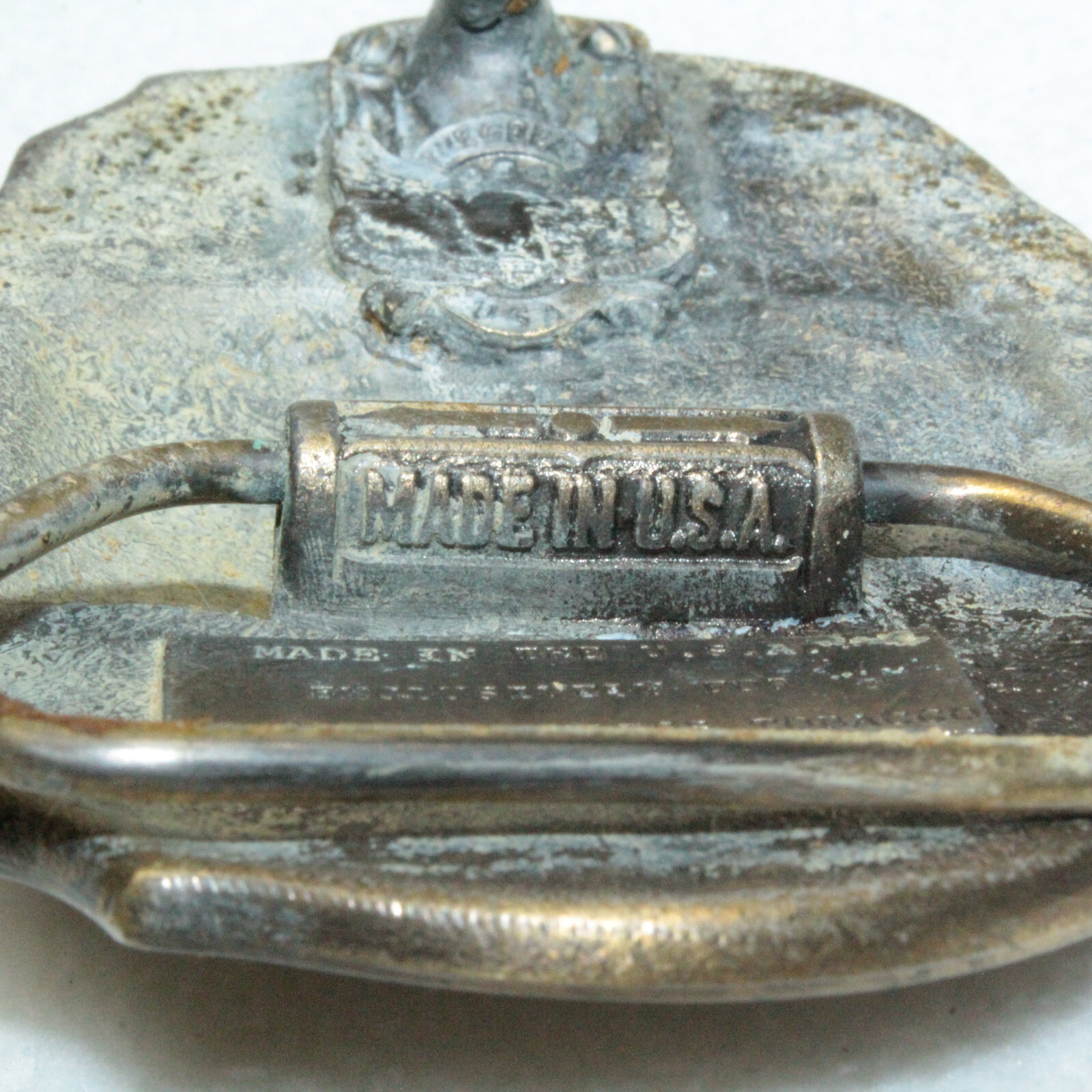 VINTAGE KODIAK GRIZZLY BEAR SMOKELESS TOBACCO BRASS BELT BUCKLE (made in USA)