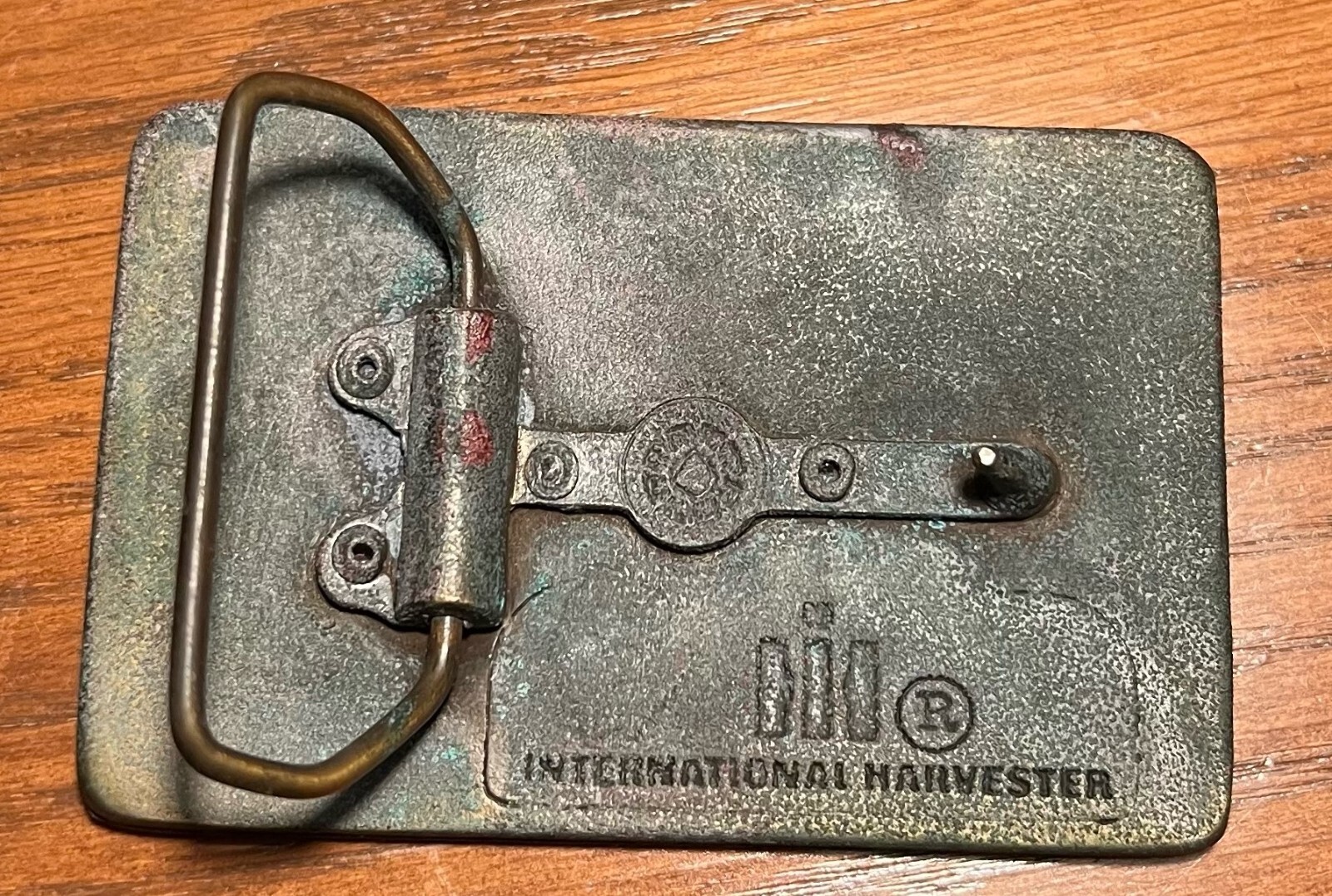 Vintage Metal Belt Buckle International Harvester Tractor (3 3/8&Prime; x 2 1/4&Prime;)