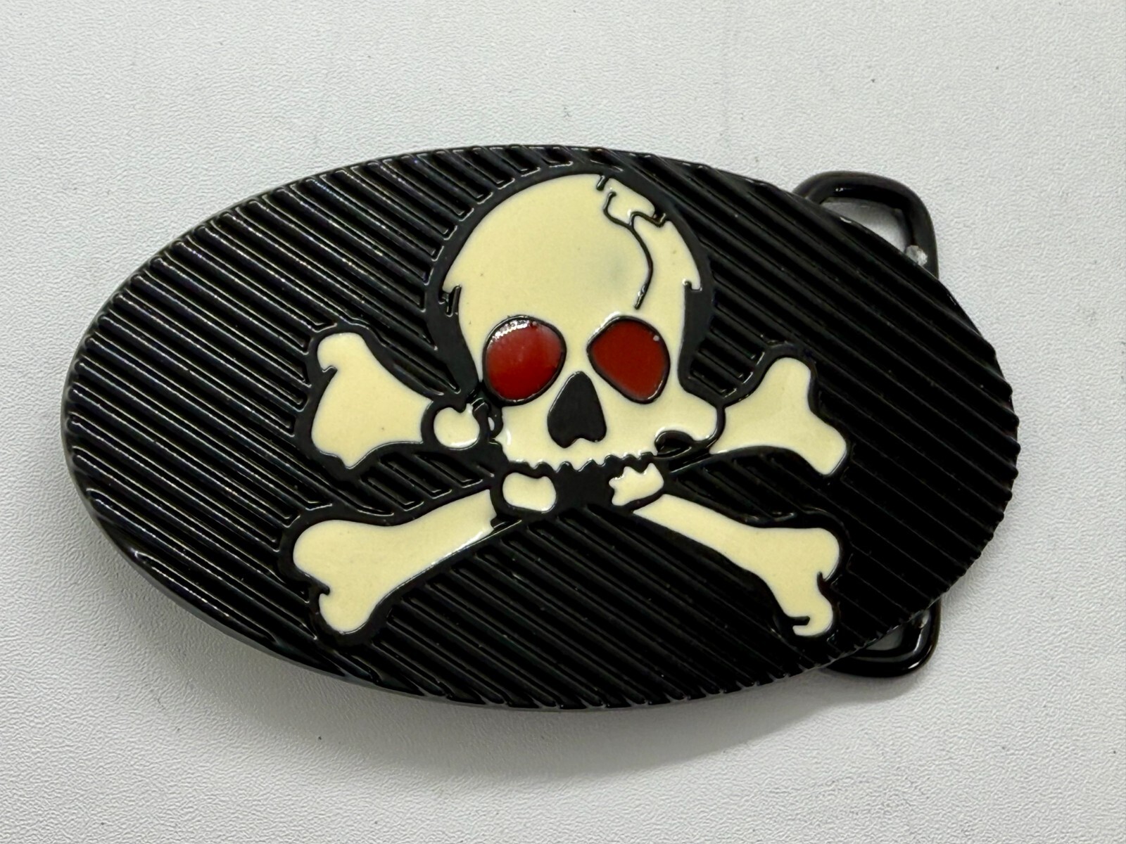 Creepy Red Eyes Skull Crossbones Halloween Gothic Punk Vibe Enameled Belt Buckle