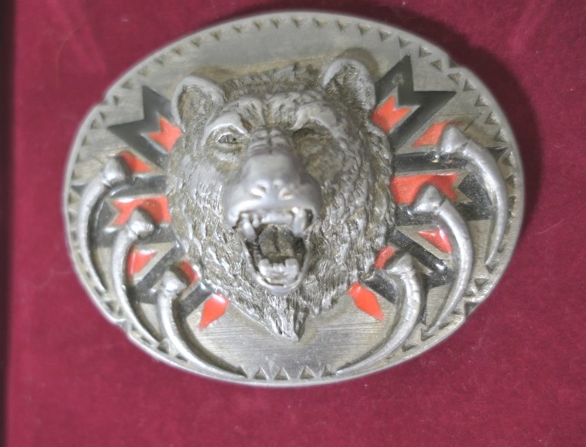 Vintage 1991 Siskiyou Pewter Native American Grizzly Bear Head Claws Belt Buckle