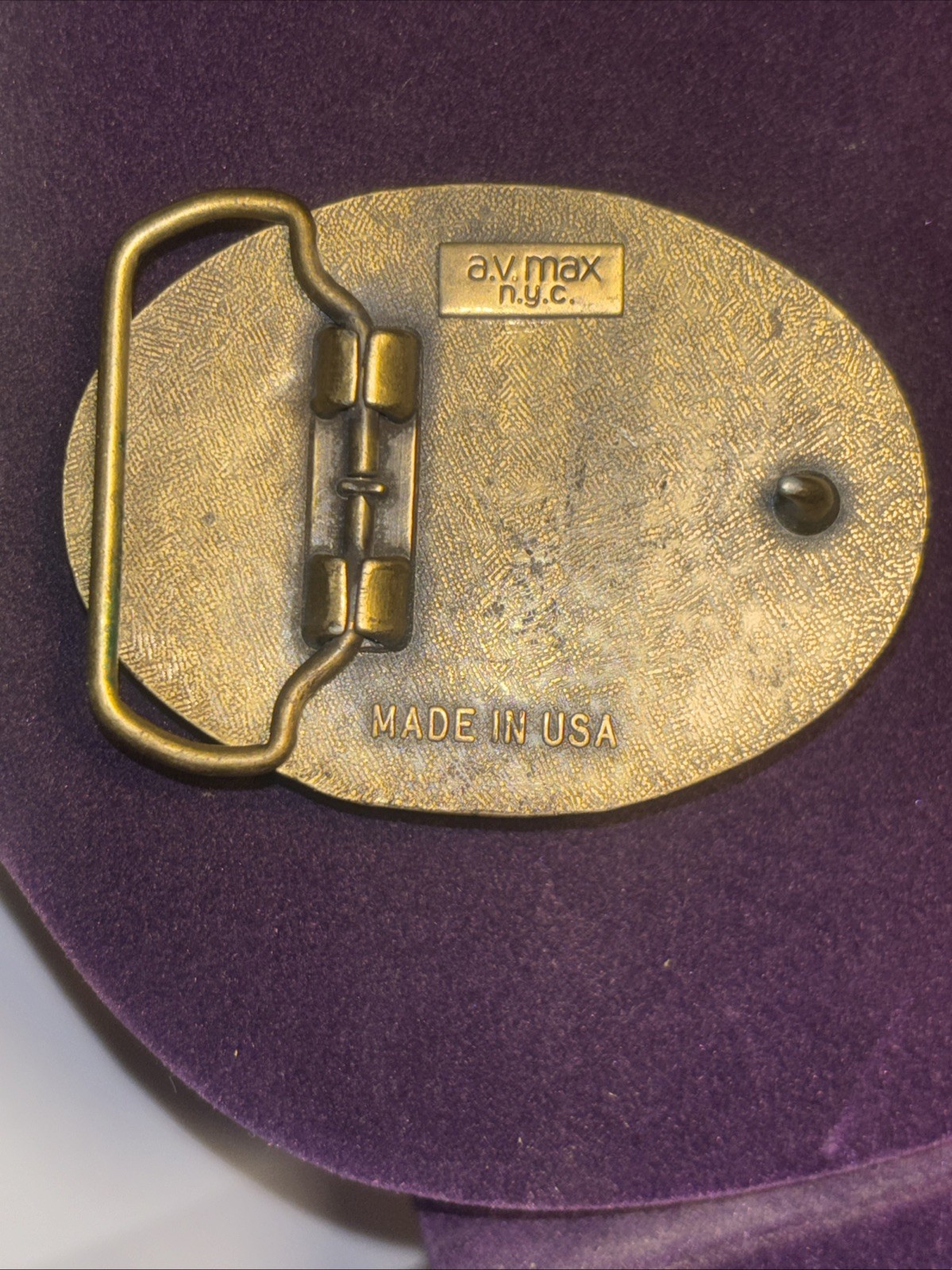 OA. « A.V. MAX NYC » Oval Brass Turquoises Stone Buckle Made in USA