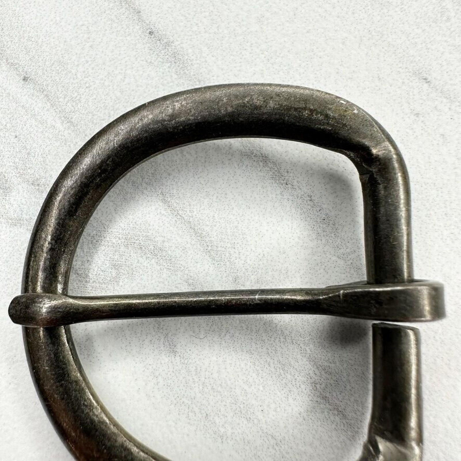 Rounded Dark Silver Tone Simple Basic Belt Buckle