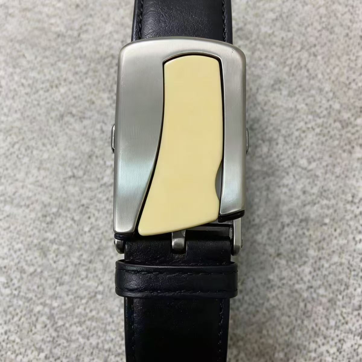Commemorative multifunctional stainless steel belt buckle