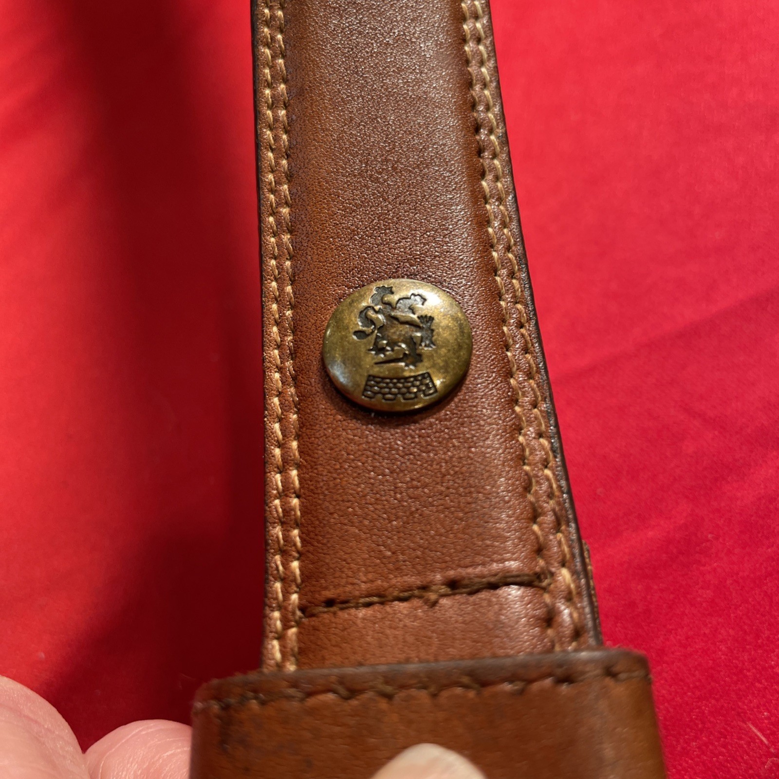 Tommy Hilfiger Mens Leather Brass Crest Belt Brown Size 32 Vintage