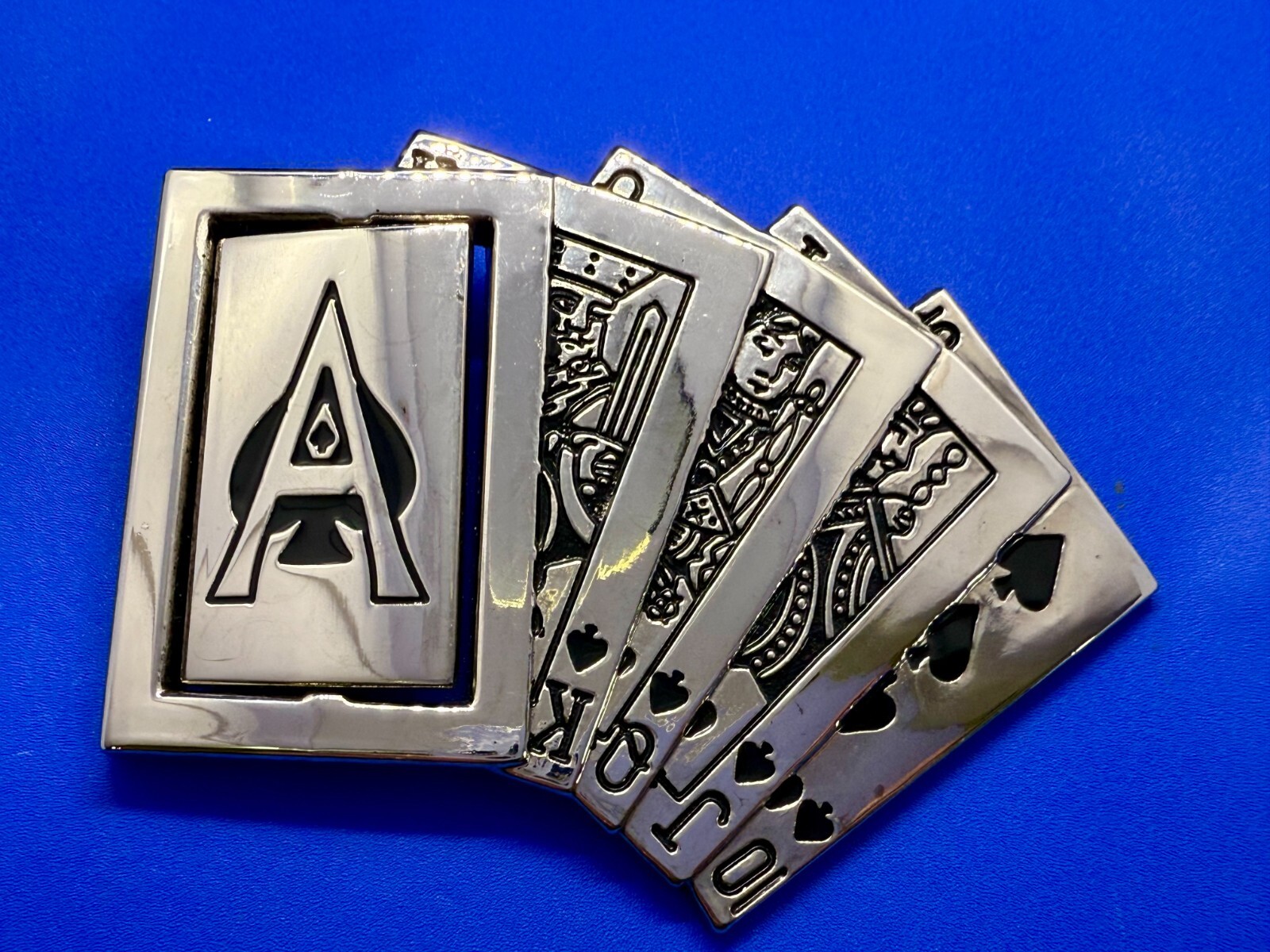 Royal Straight Flush Casino Poker Gambling Spinning Reversible Ace Belt Buckle