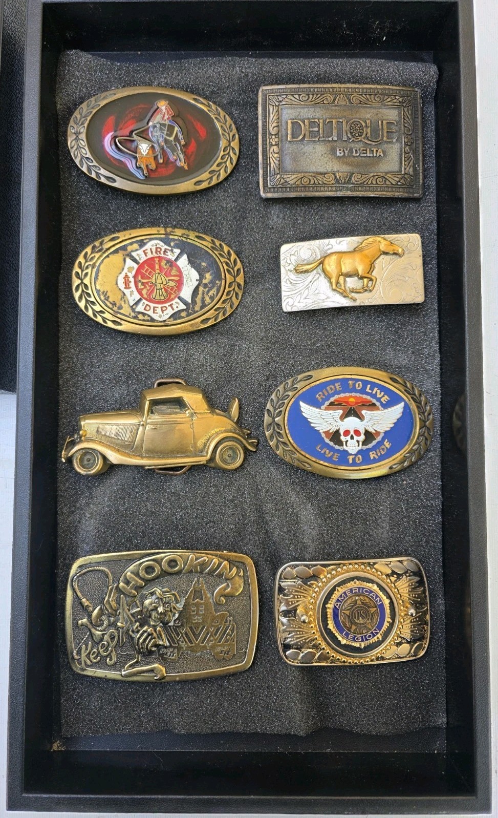 Lot of 8 Various Beltbuckles