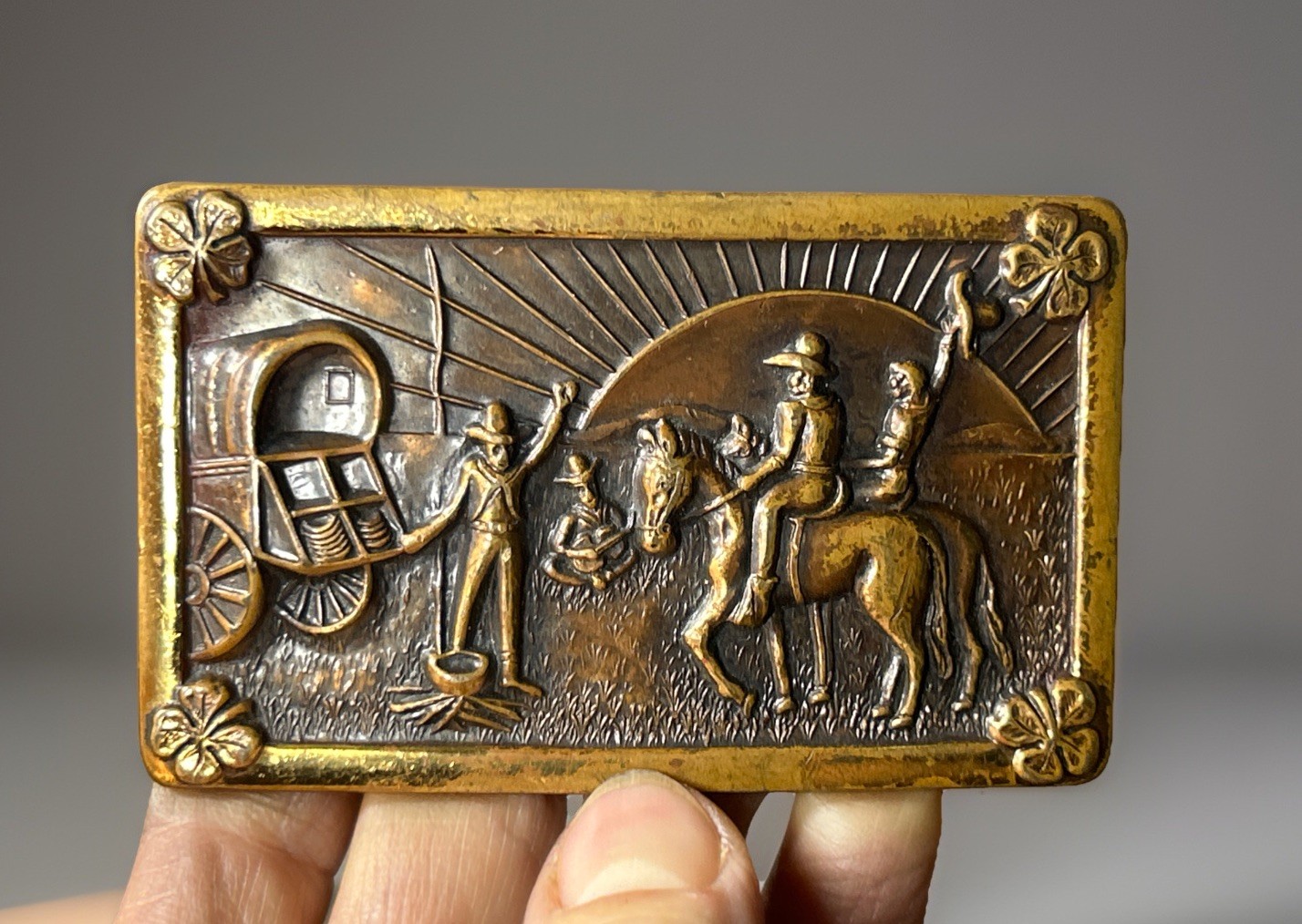 46. Vtg Brass Cowboy Wagon Clovers Round up Scene Belt Buckle 3 1/8&Prime; x 1 7/8&Prime;