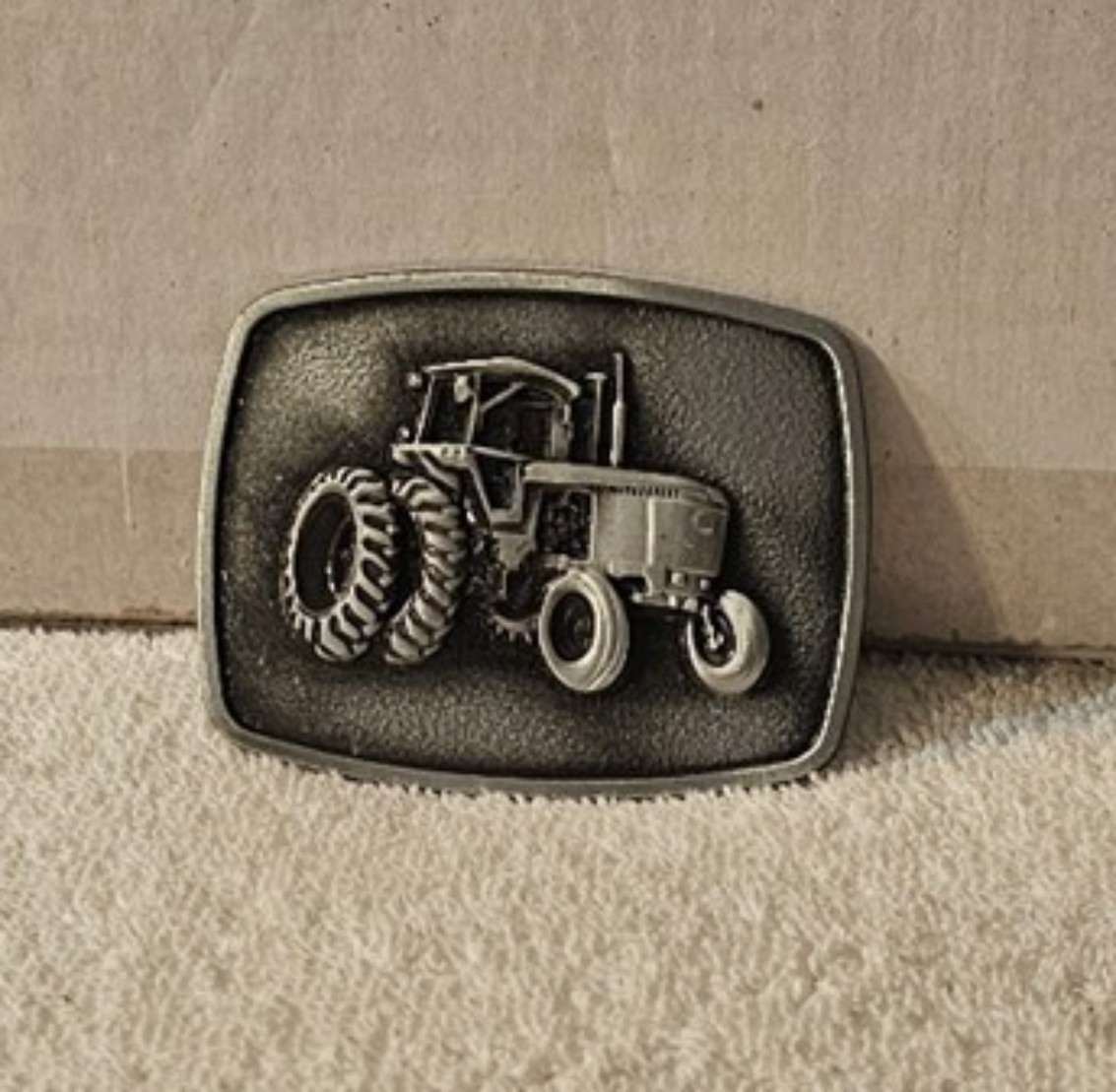 TRACTOR FARM COWBOY RODEO WESTERN BELT BUCKLE