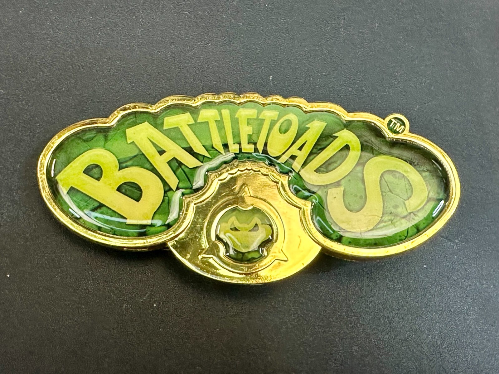 Battletoads June 2017 Loot Crate Gaming Exclusive Nes Gold Tone Belt Buckle