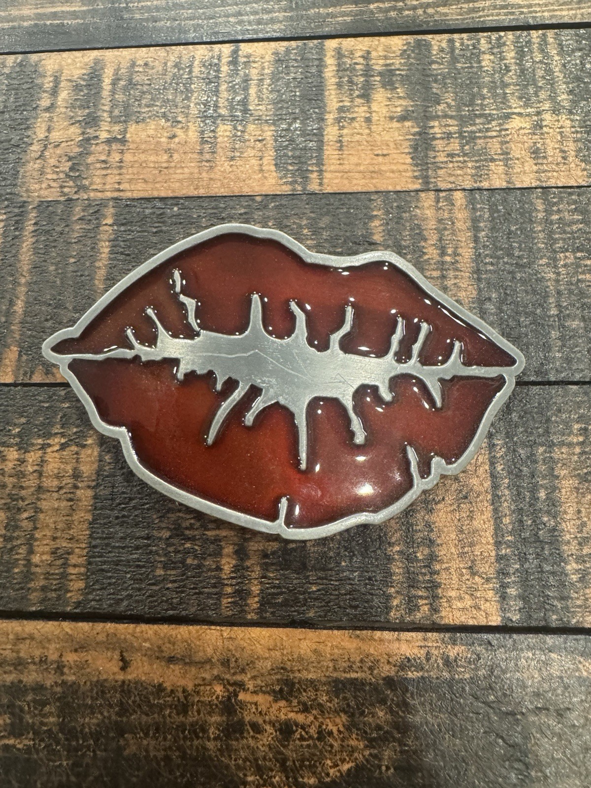 Red Lipstick Kiss Pucker Smooch Novelty Great American Products Belt Buckle