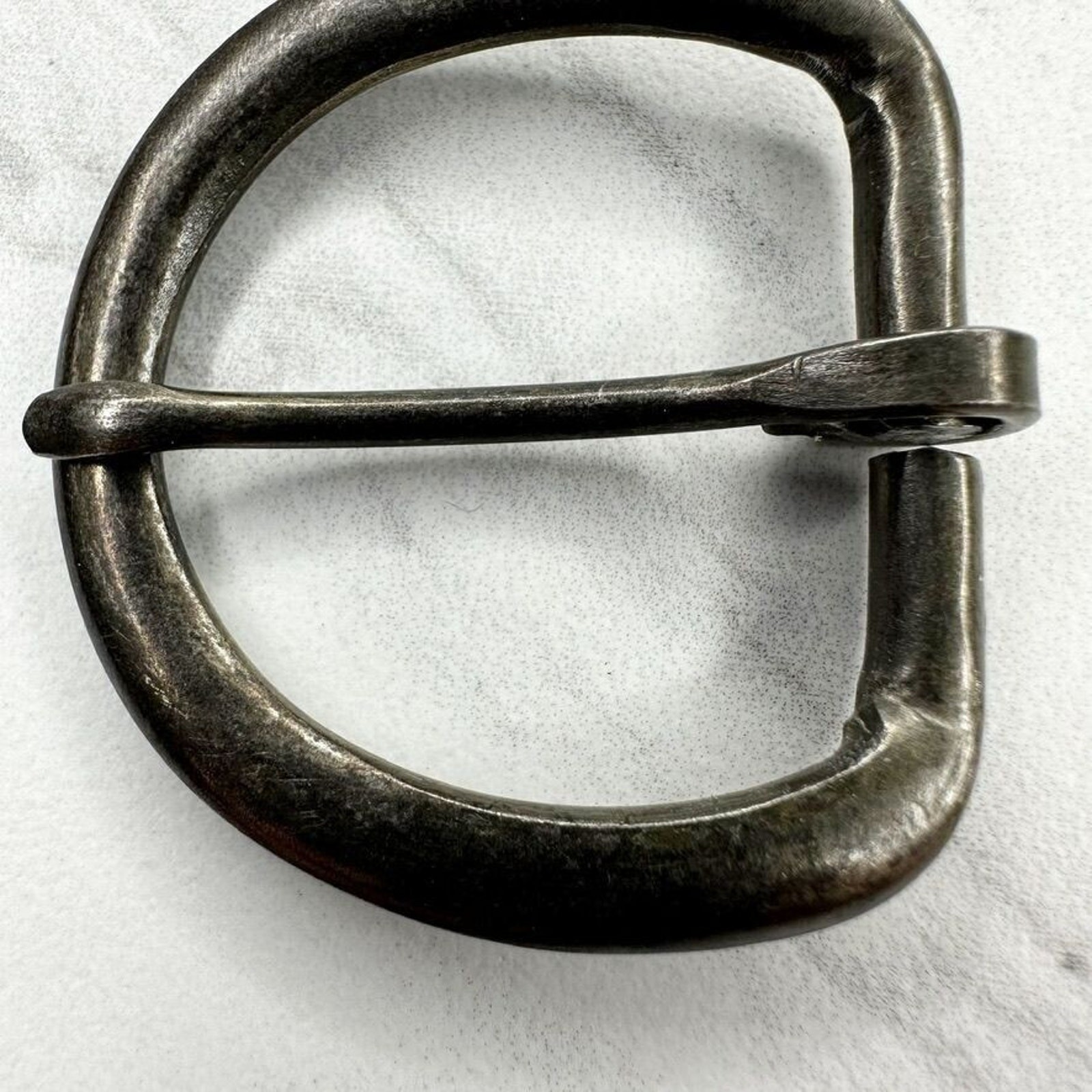 Rounded Dark Silver Tone Simple Basic Belt Buckle