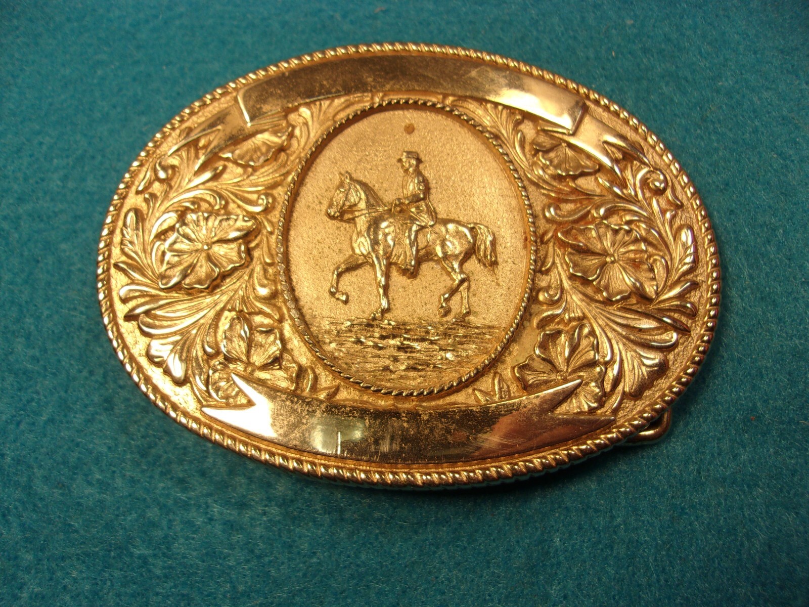 AWESOME RARE OLD VTG 1974 SILVER TONED RODEO BELT BUCKLE: LTC WESTERN PRODUCTS