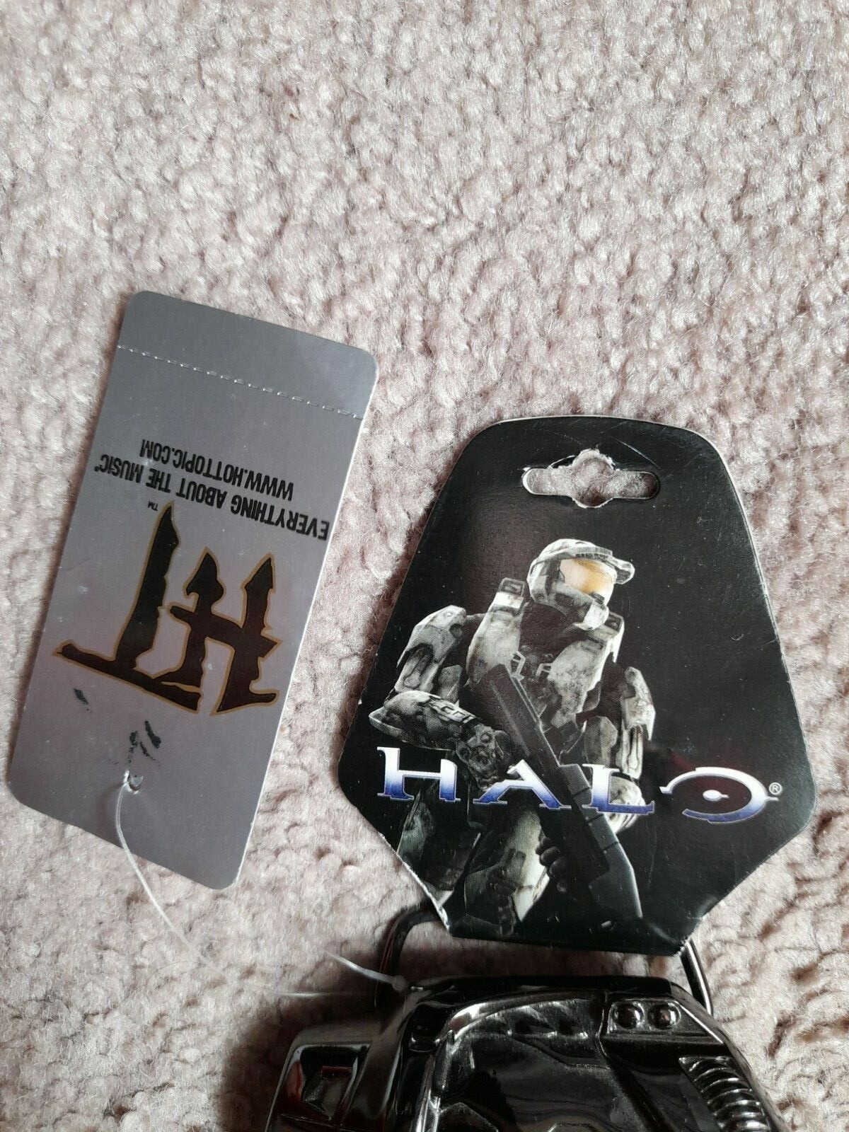 Halo 3 Belt Buckle Hot Topic Bioworld Merchandising Bungie Xbox 360 from 2008