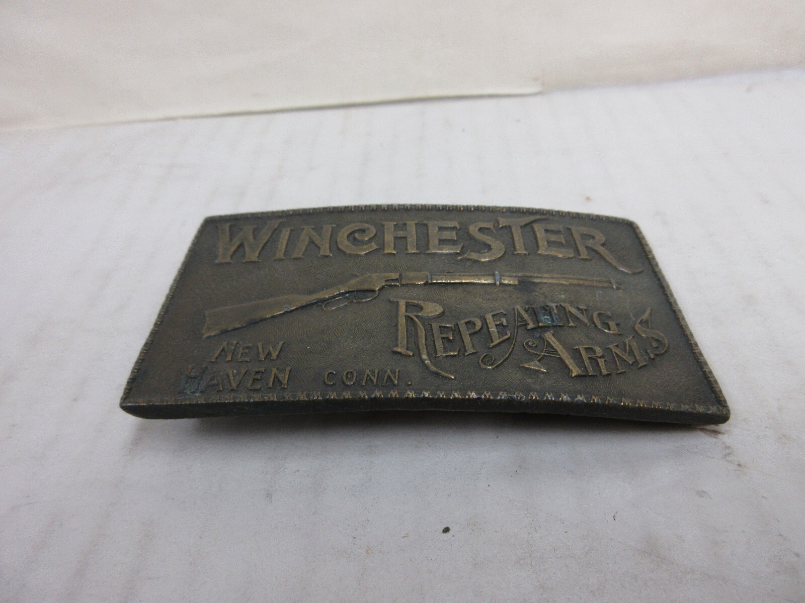 Winchester Rifles New Haven CT 4 x 2.25 inch Metal Belt Buckle Men&rsquo;s Accessory