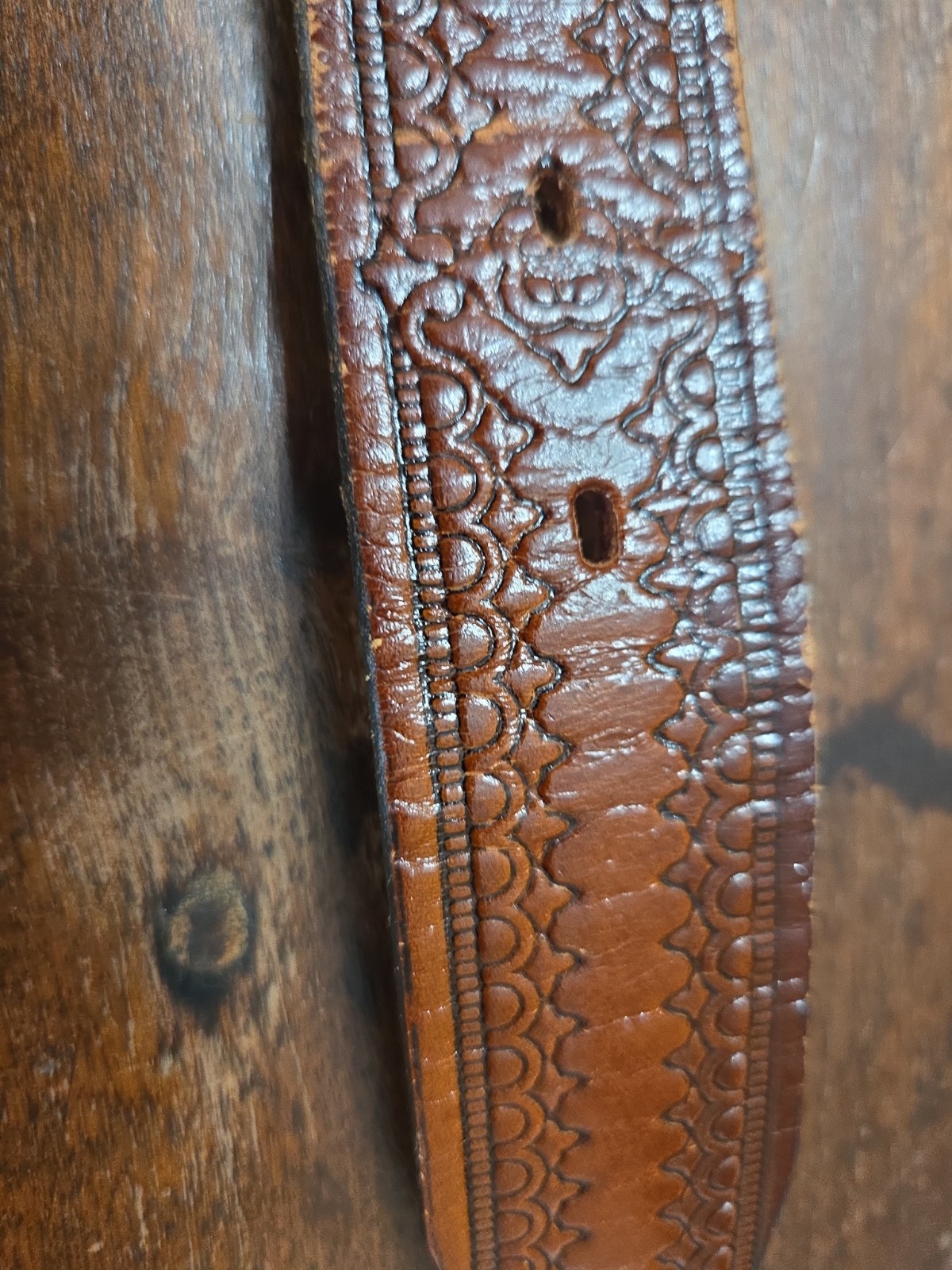 Belt C+ J Inc Pewter Buckle With Deer In Woods Belt Brown Tooled Leather 46