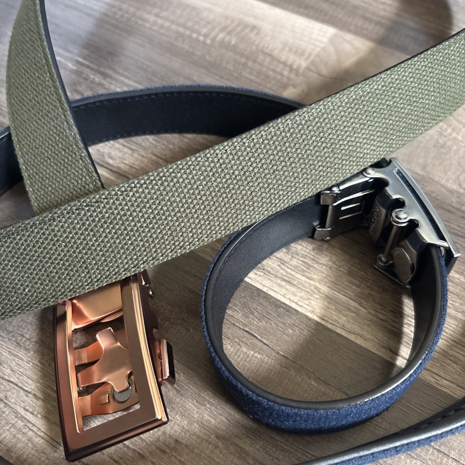 2 Anson Belt & Buckle Men&rsquo;s green and blue Ratchet Belt Silver and gold 32-34