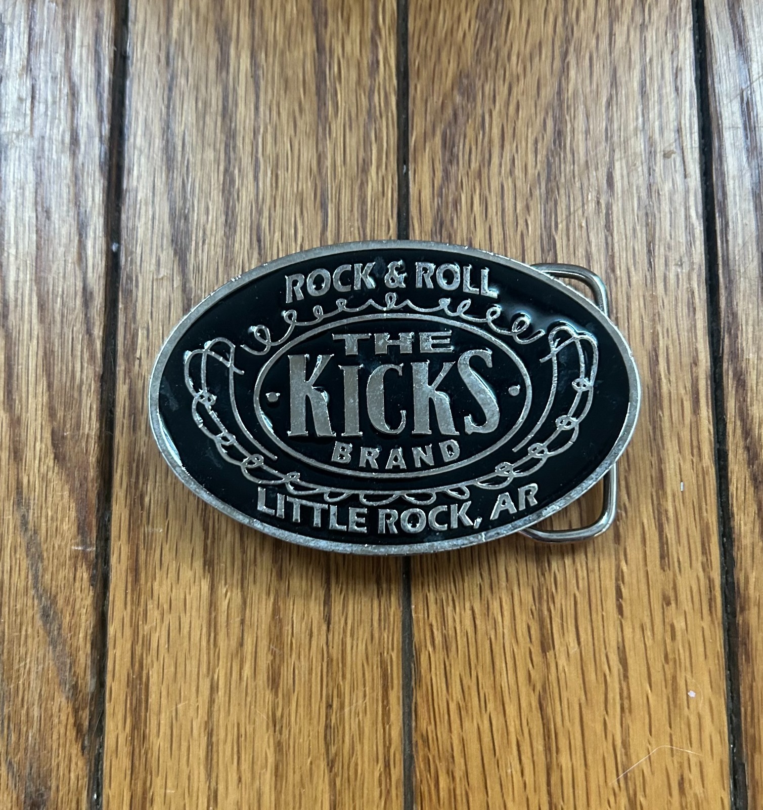 THE KICKS band metal belt buckle, little rock arkansas, excellent condition