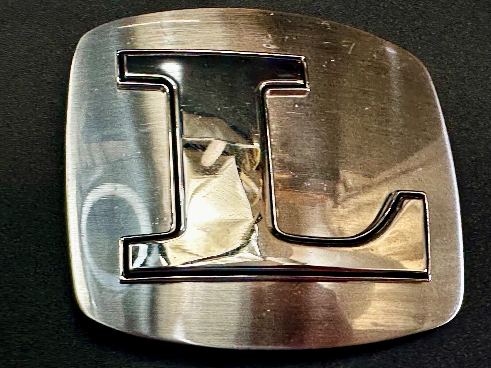 Custom Initial Letter L Silver Tone Outlined Reflective Men Women Belt Buckle