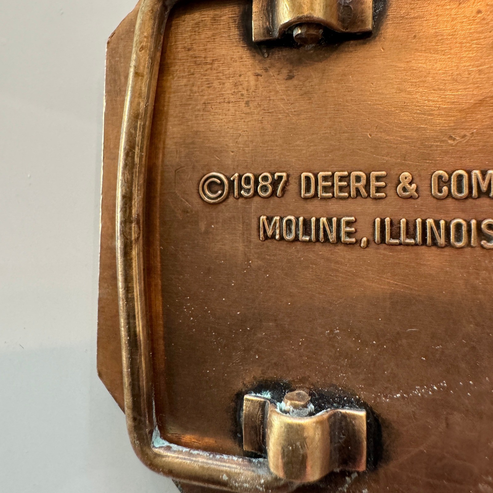 1987 Deere & Company Moline Illinois Octagon Buck Belt Buckle Deere Stag D Logo