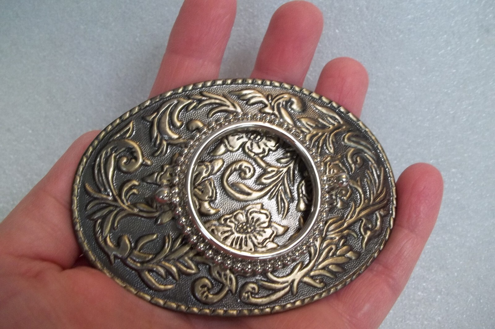 Metal Belt Buckle Western Fashion Floral Filigree Bronze & Silver Tone Hong Kong