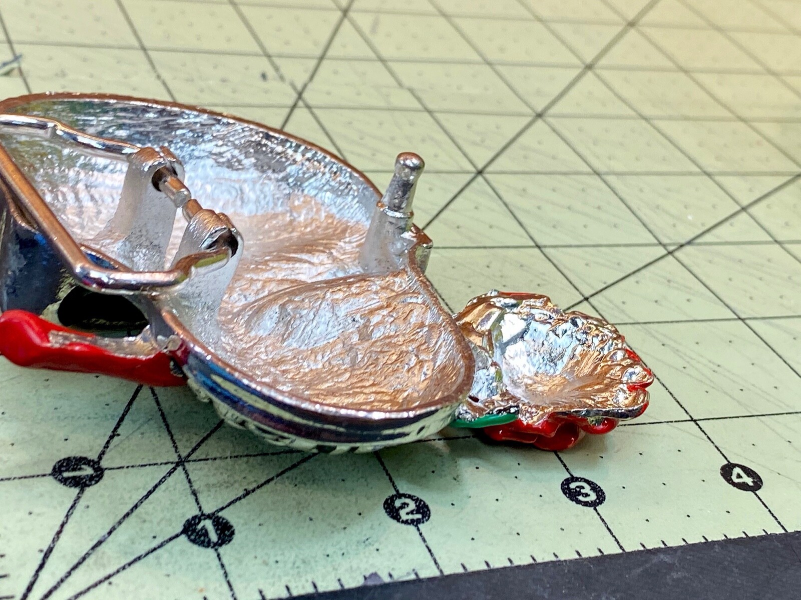 Multi Rhinestones Make Up Skull Holding Red Rose In Teeth! Belt Buckle