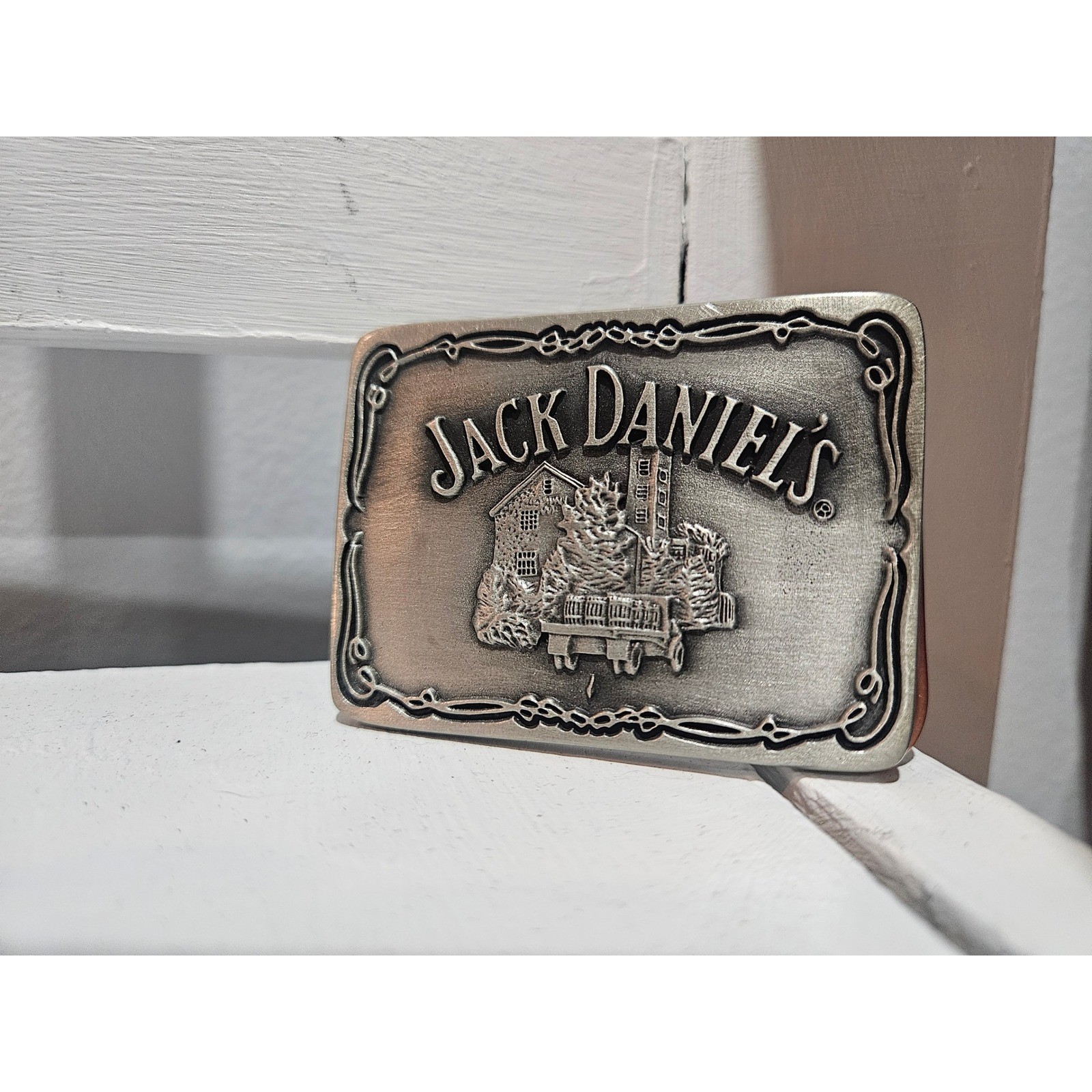 Jack Daniel&rsquo;s 2006 « Scenes from Lynchburg » Collectible Belt Buckle, Original Box
