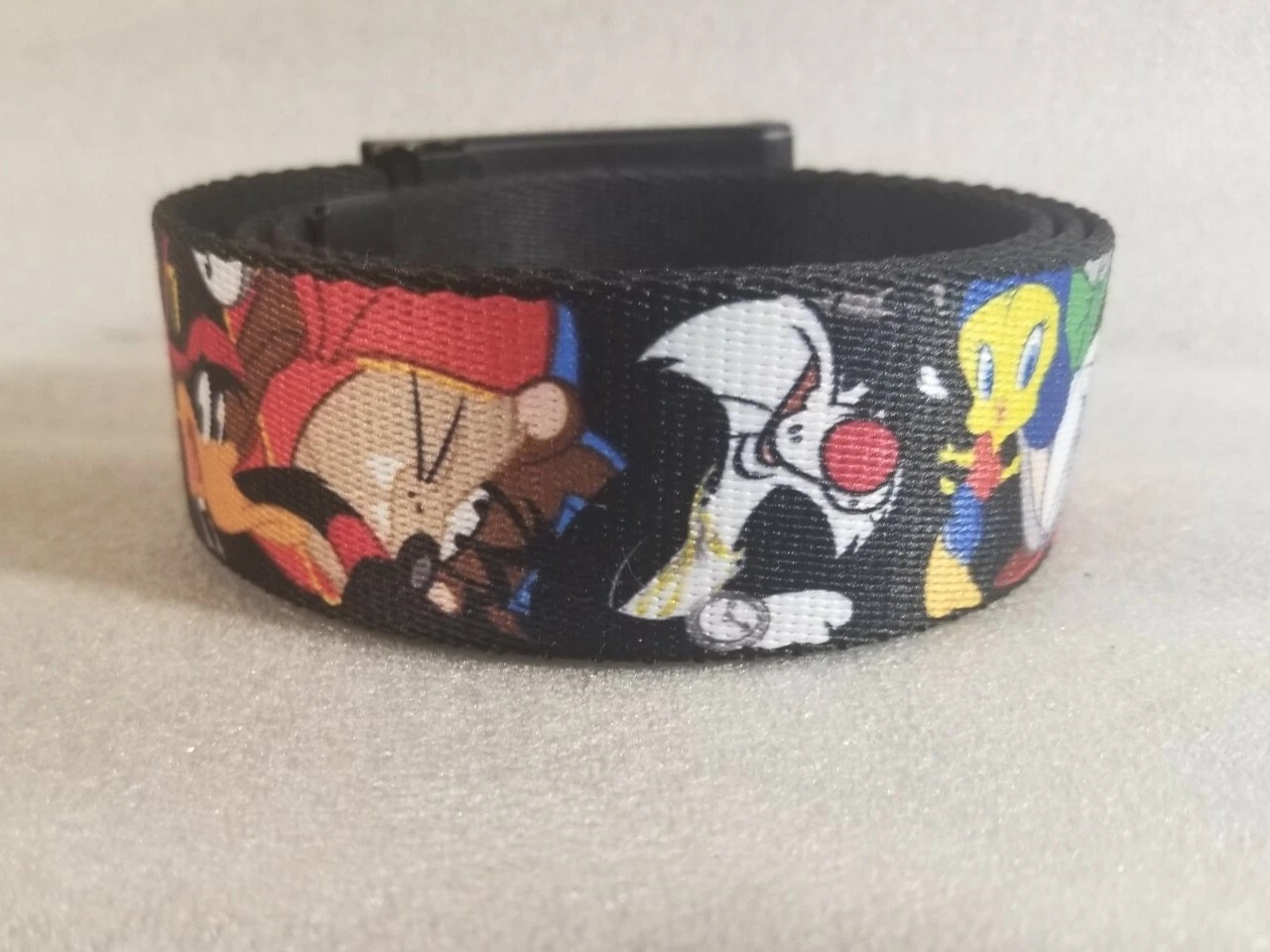 Loony Toons Belt Taz, Bugs, Tweety, Marvin, Sylvester Web Belt 36&Prime; Black Buckle
