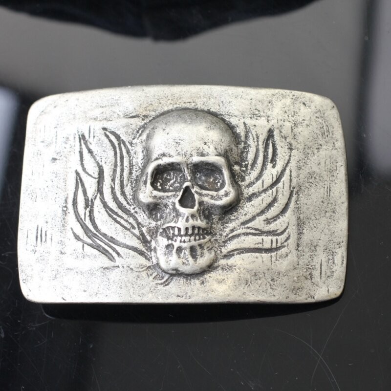 Belt Buckle Skull, Skull on Fire, Dark Silver